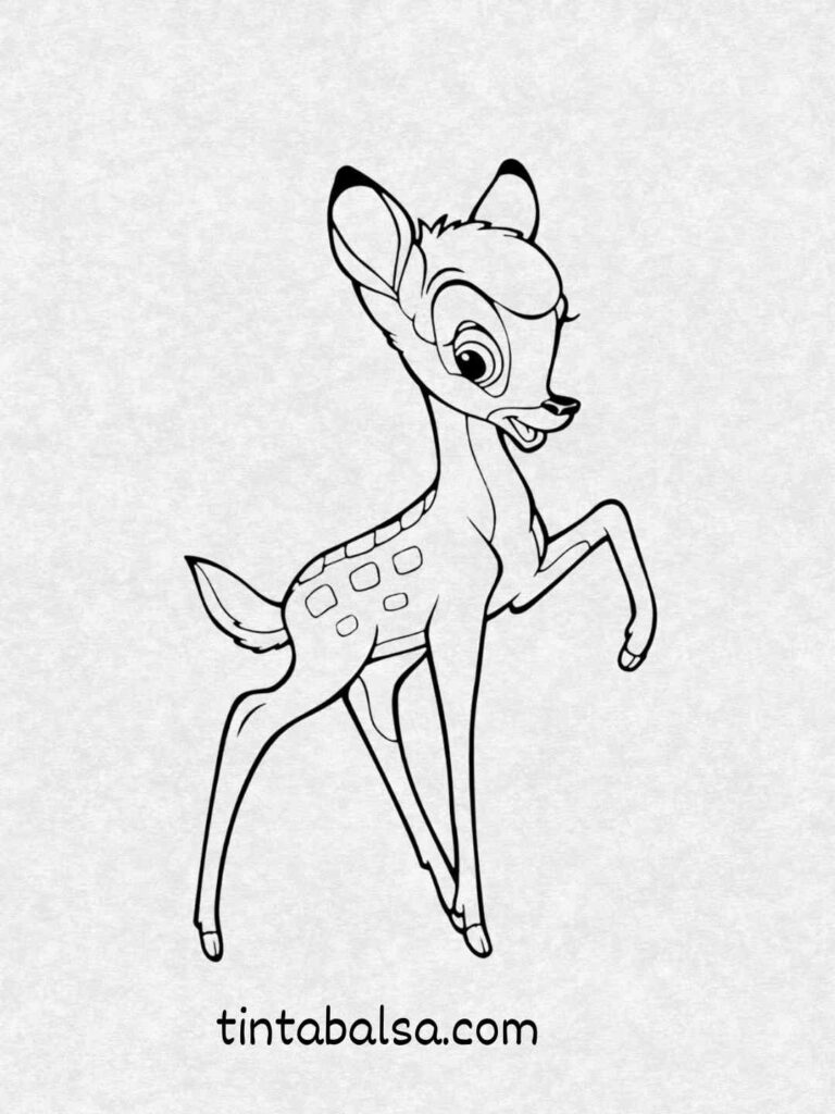 Bambi pequeño de pie en un bosque con ojos tiernos y curiosos.